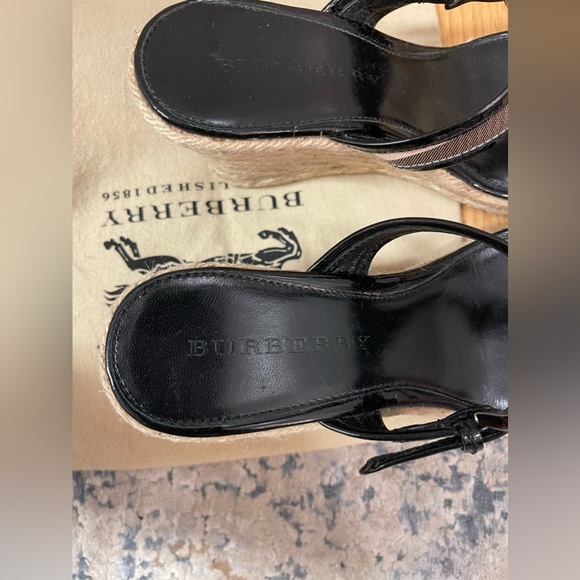 Burberry Platform Sandal - Picture 5 of 7